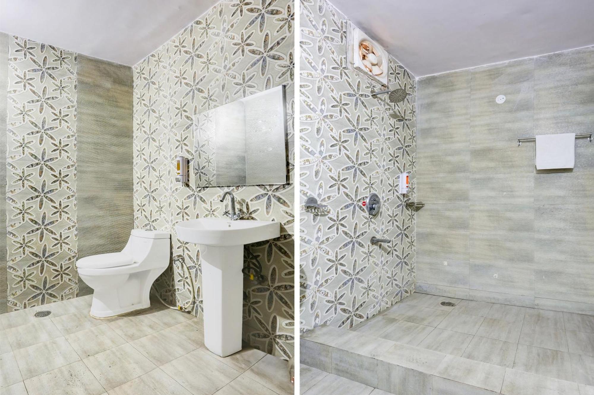 Super Townhouse Haibowal Chowk Лудхіяна Екстер'єр фото